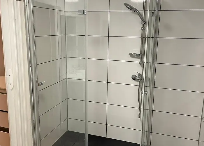 Z4 H2 Uebernacht In Gæstehus *